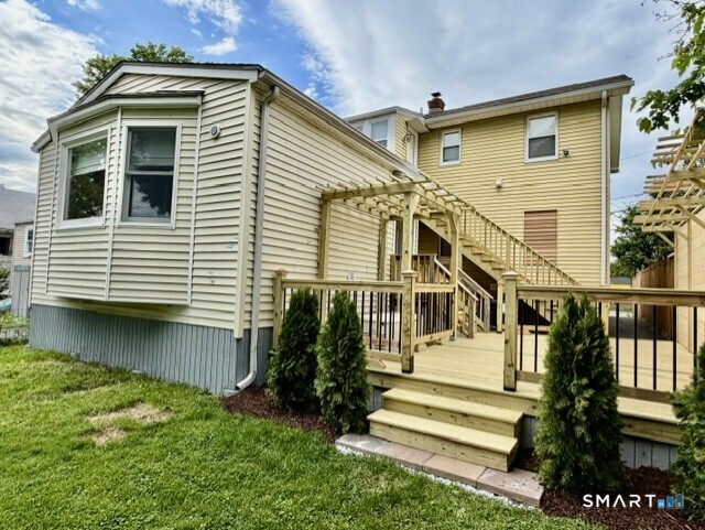 10 Wells Avenue Stamford CT 06902
