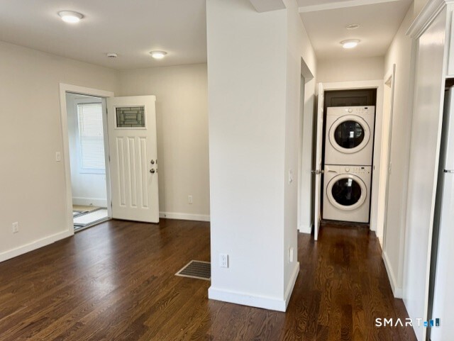 10 Wells Avenue Stamford CT 06902