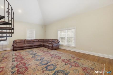 18 West Haviland Lane Stamford CT 06903