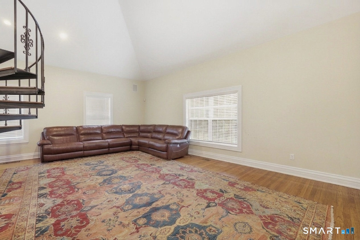 18 West Haviland Lane Stamford CT 06903