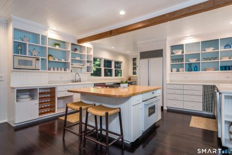 118 Middle Beach Road Madison CT 06443