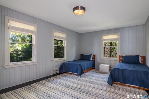 118 Middle Beach Road Madison CT 06443