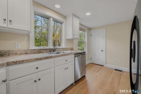 2 Bailey Road Old Lyme CT 06371