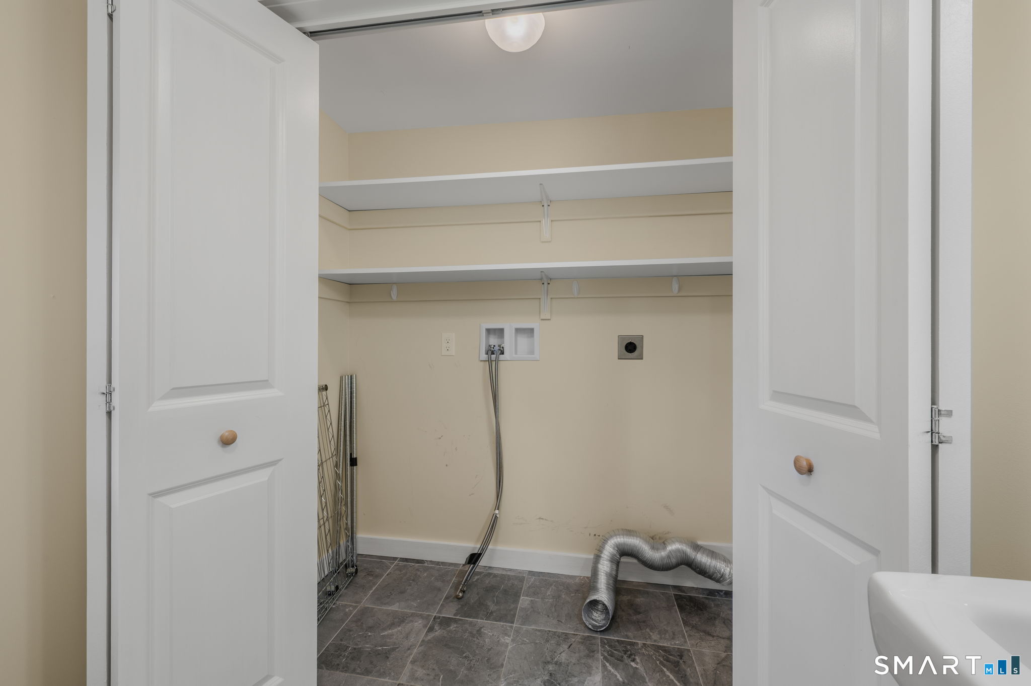 2 Bailey Road Old Lyme CT 06371