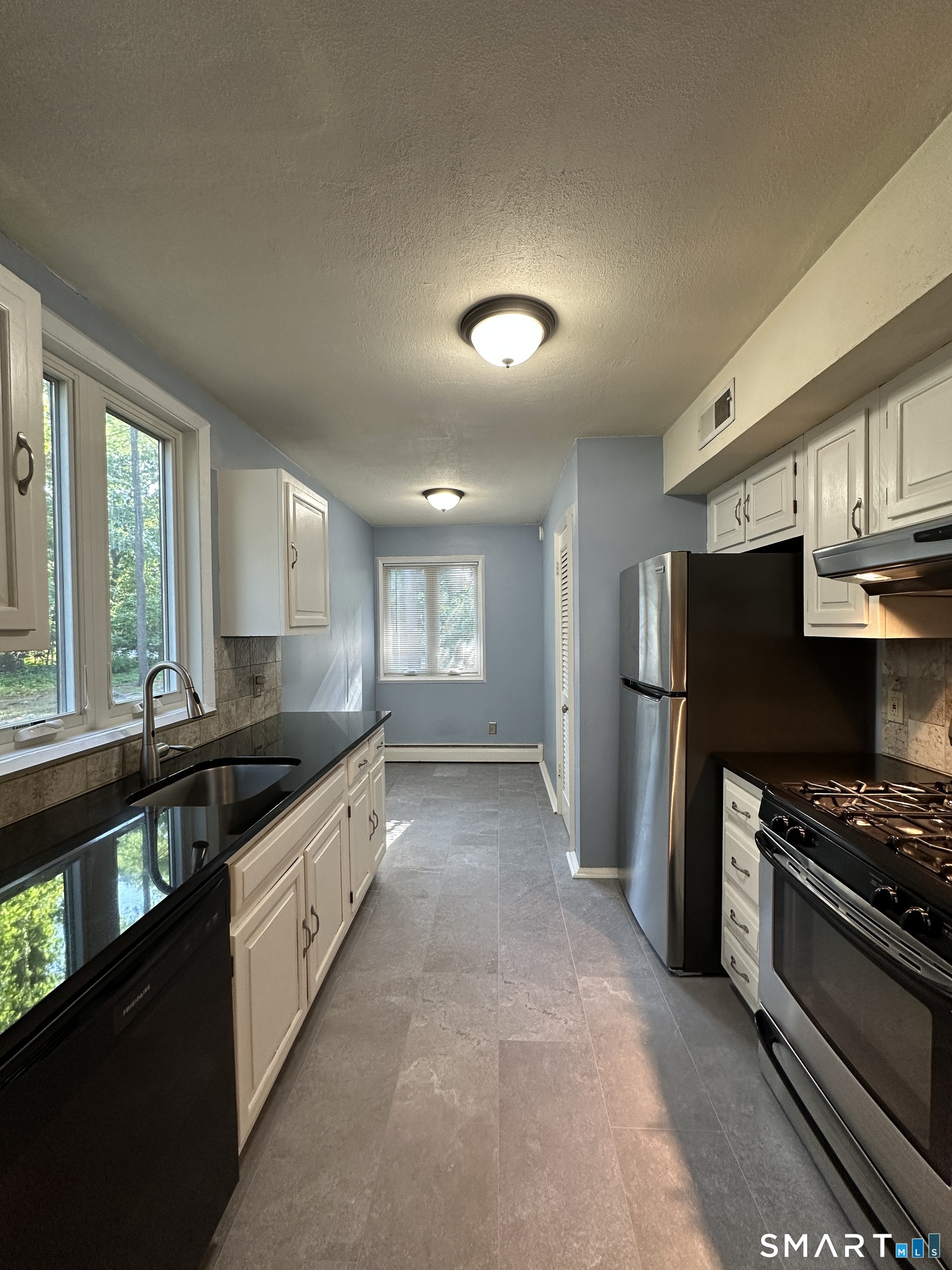 7 Staunton Court Farmington CT 06032