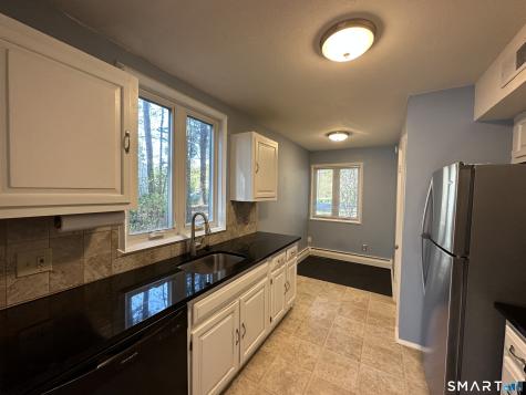 7 Staunton Court Farmington CT 06032