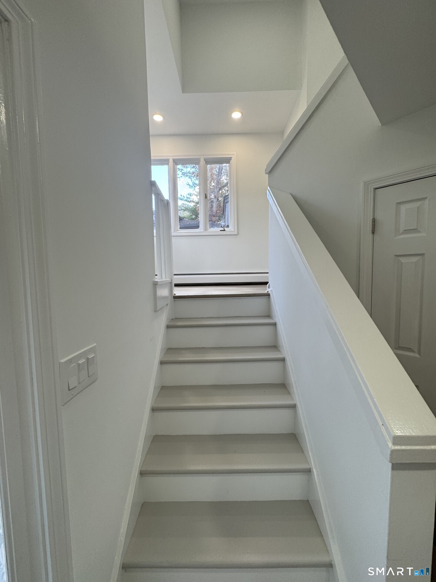 4 Earls Court Farmington CT 06032