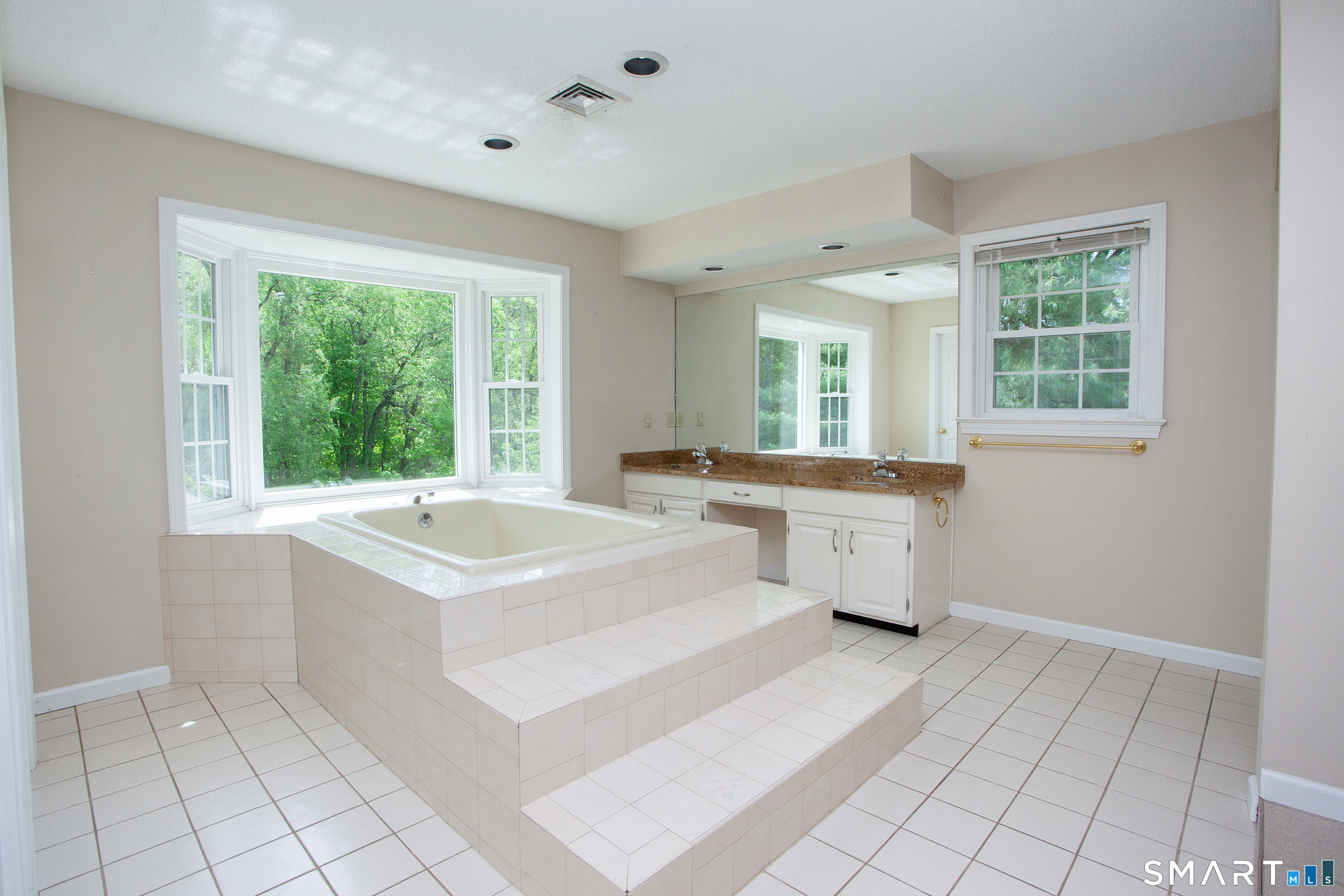 24 Old Mill Drive Canton CT 06019