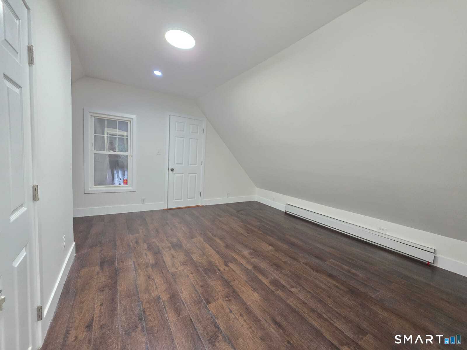 8 Marley Place Waterbury CT 06705