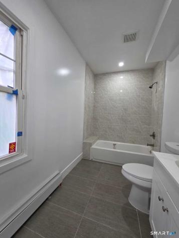 8 Marley Place Waterbury CT 06705