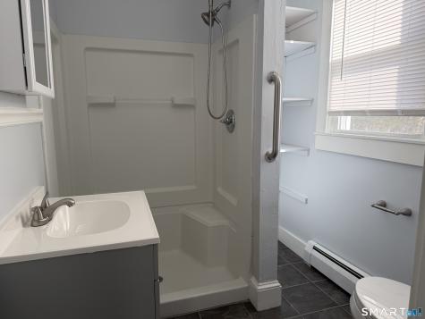 118 Riverview Avenue New London CT 06320