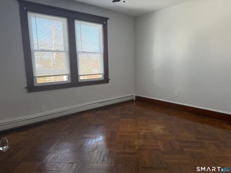 118 Riverview Avenue New London CT 06320