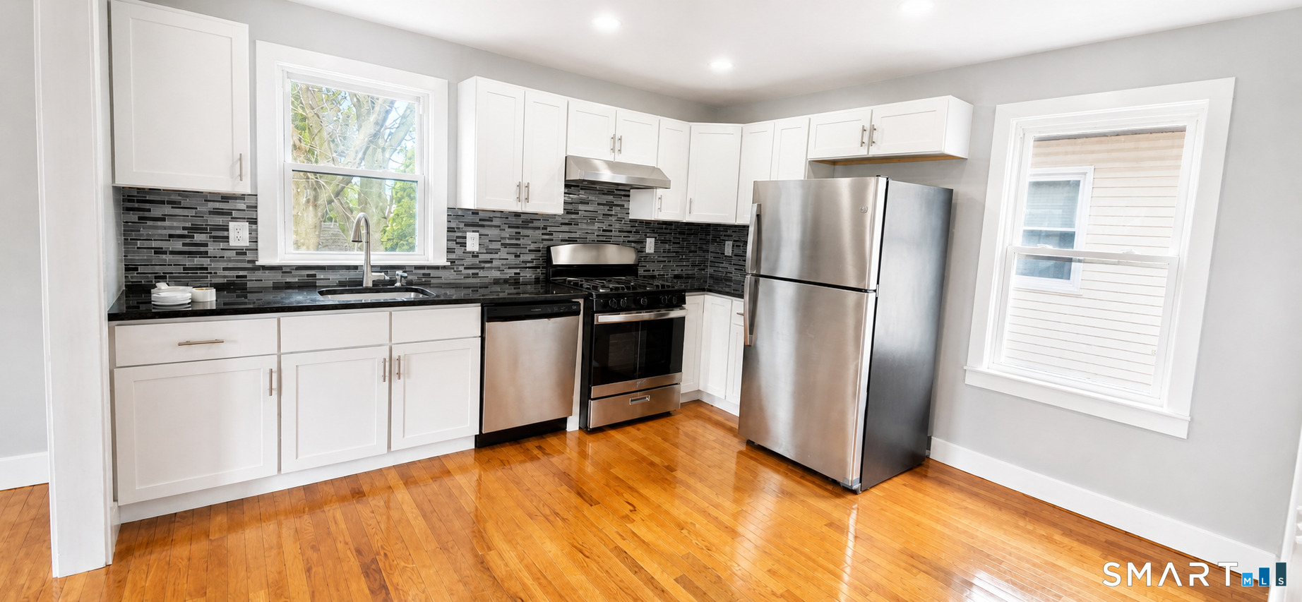47 Perry Street New London CT 06320