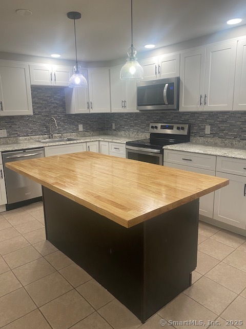 17-19 Pent Road Branford CT 06405
