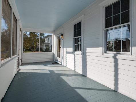 97 Commerce Street Clinton CT 06413