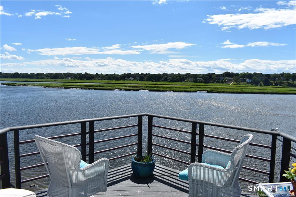 Milford CT, 735 Popes Island Road, Unit 735