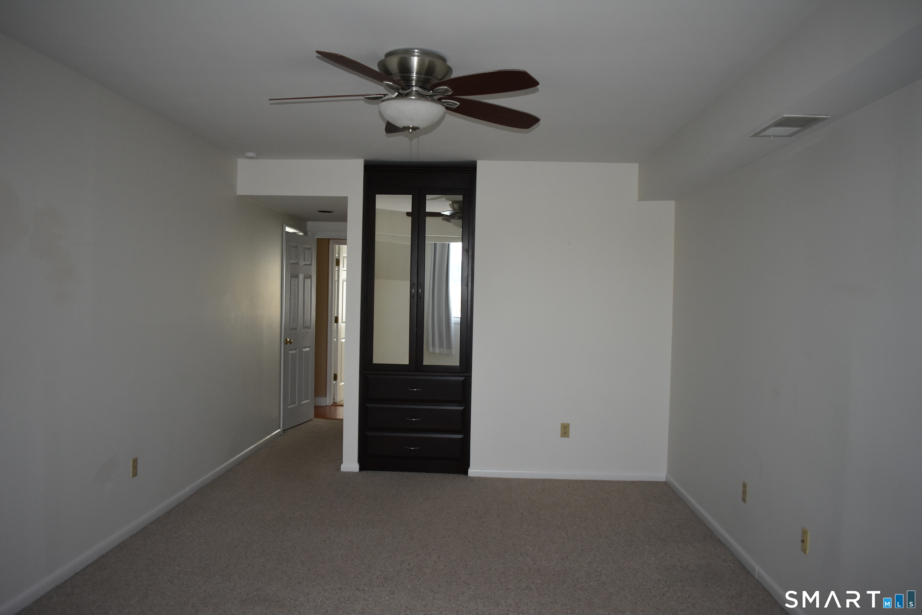 735 Popes Island Road Milford CT 06461