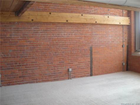 68 Thermos Avenue Norwich CT 06360