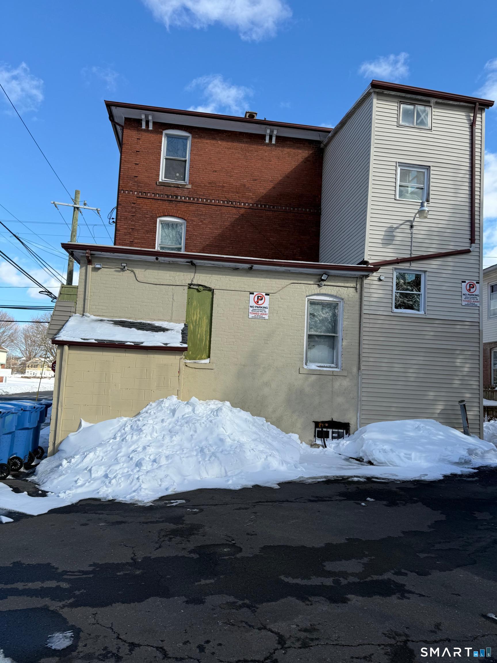 198 Oak Street New Britain CT 06051