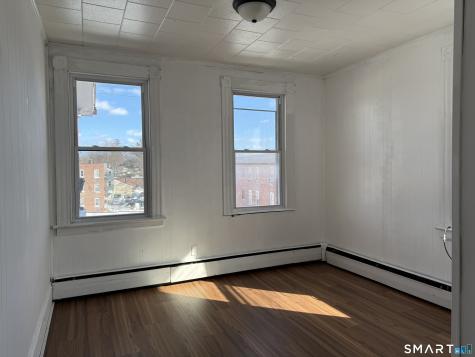 198 Oak Street New Britain CT 06051