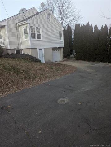 102 Ferndale Avenue Waterbury CT 06708