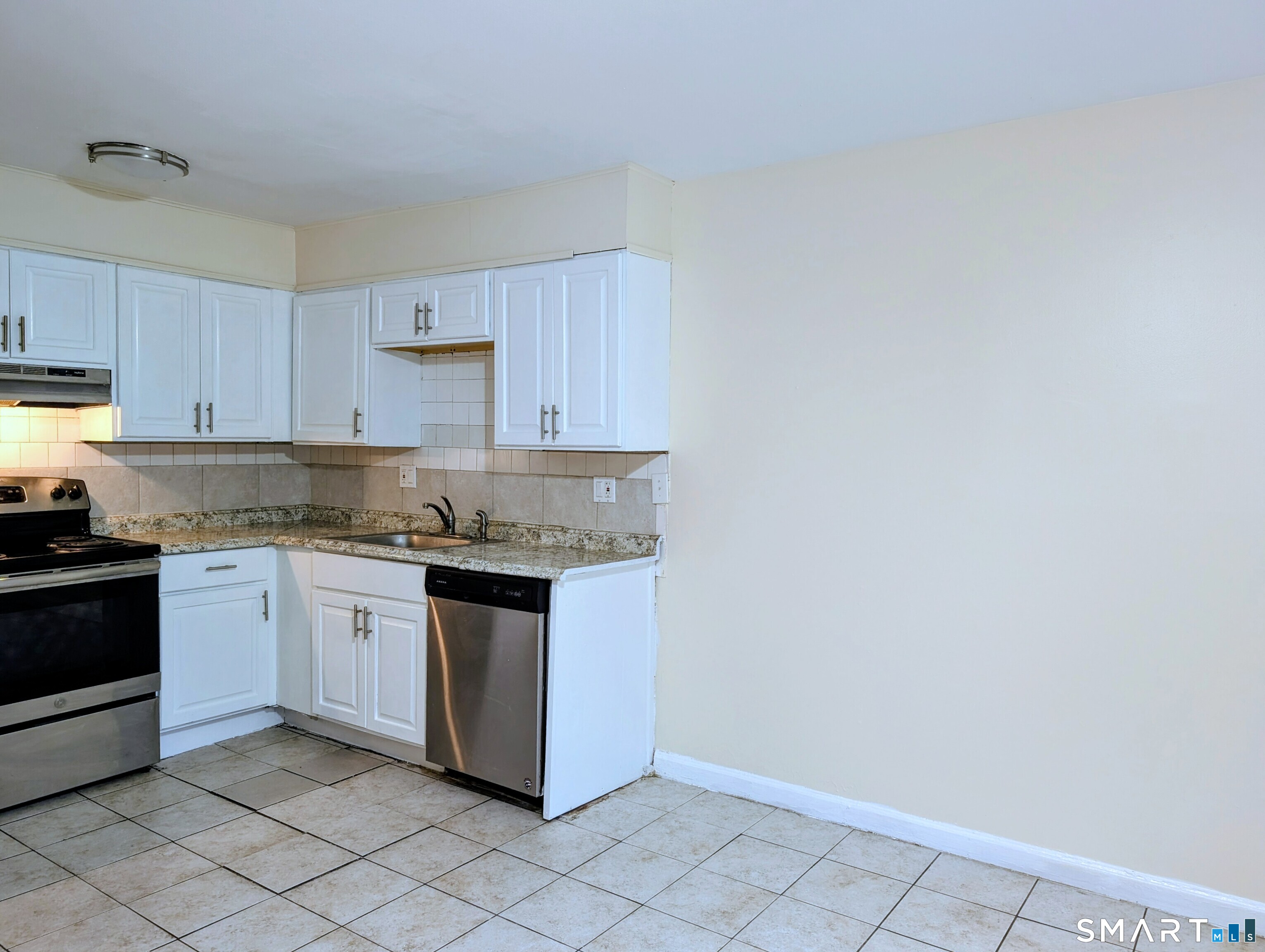 2 Irving Place Danbury CT 06810