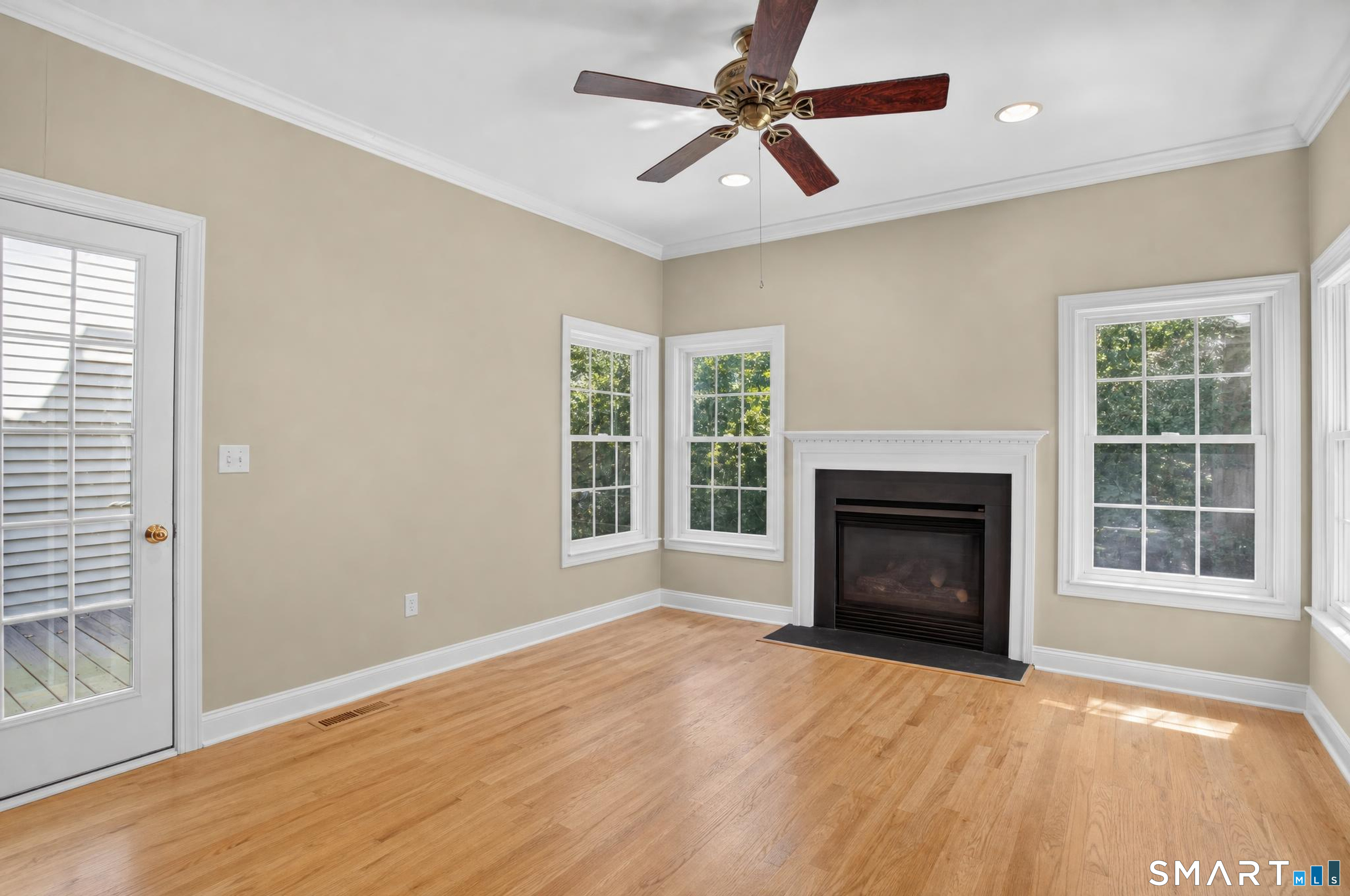 17 Regency Circle Trumbull CT 06611