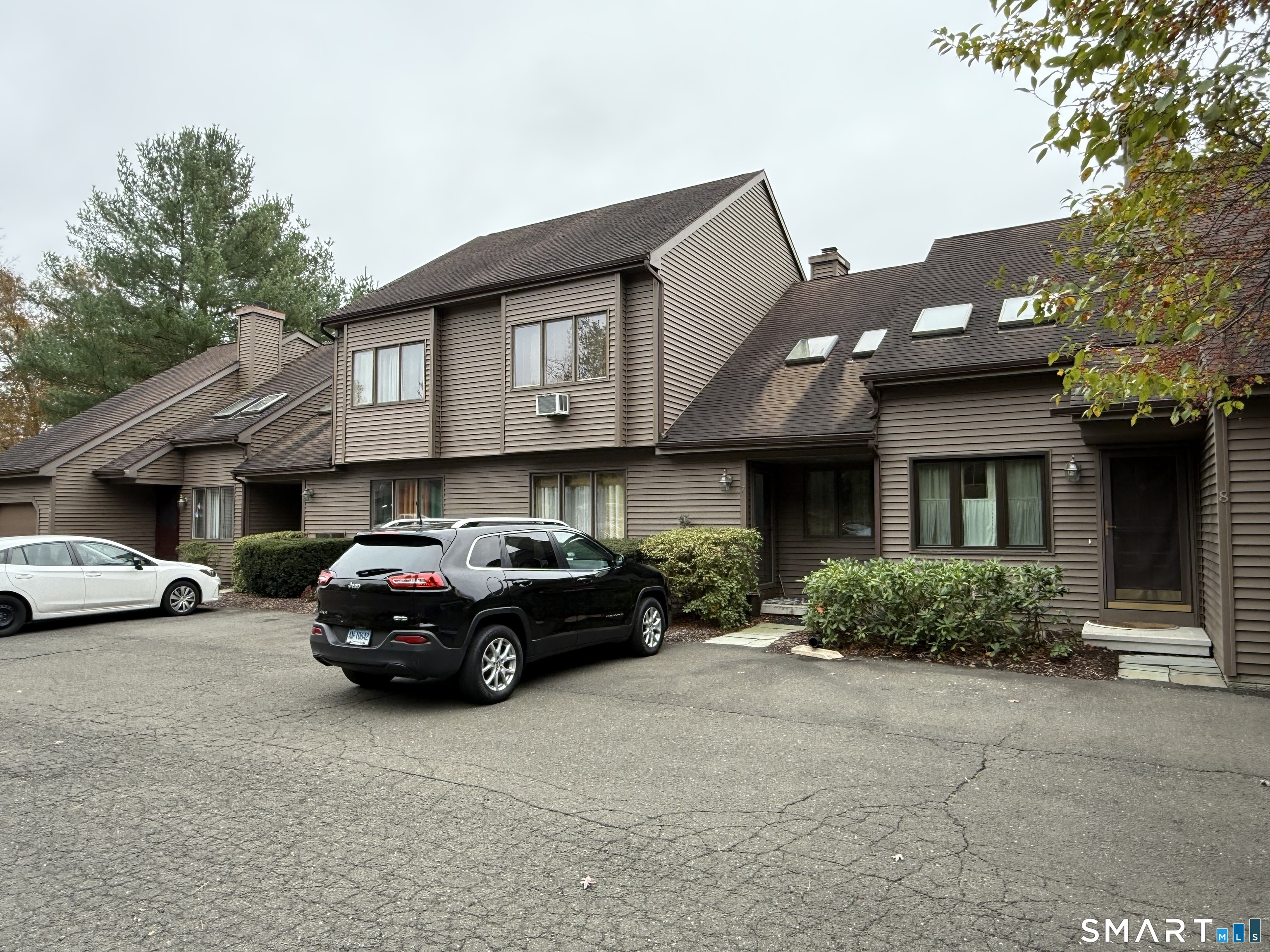 New Milford CT, 7 Twin Oaks, Unit 7