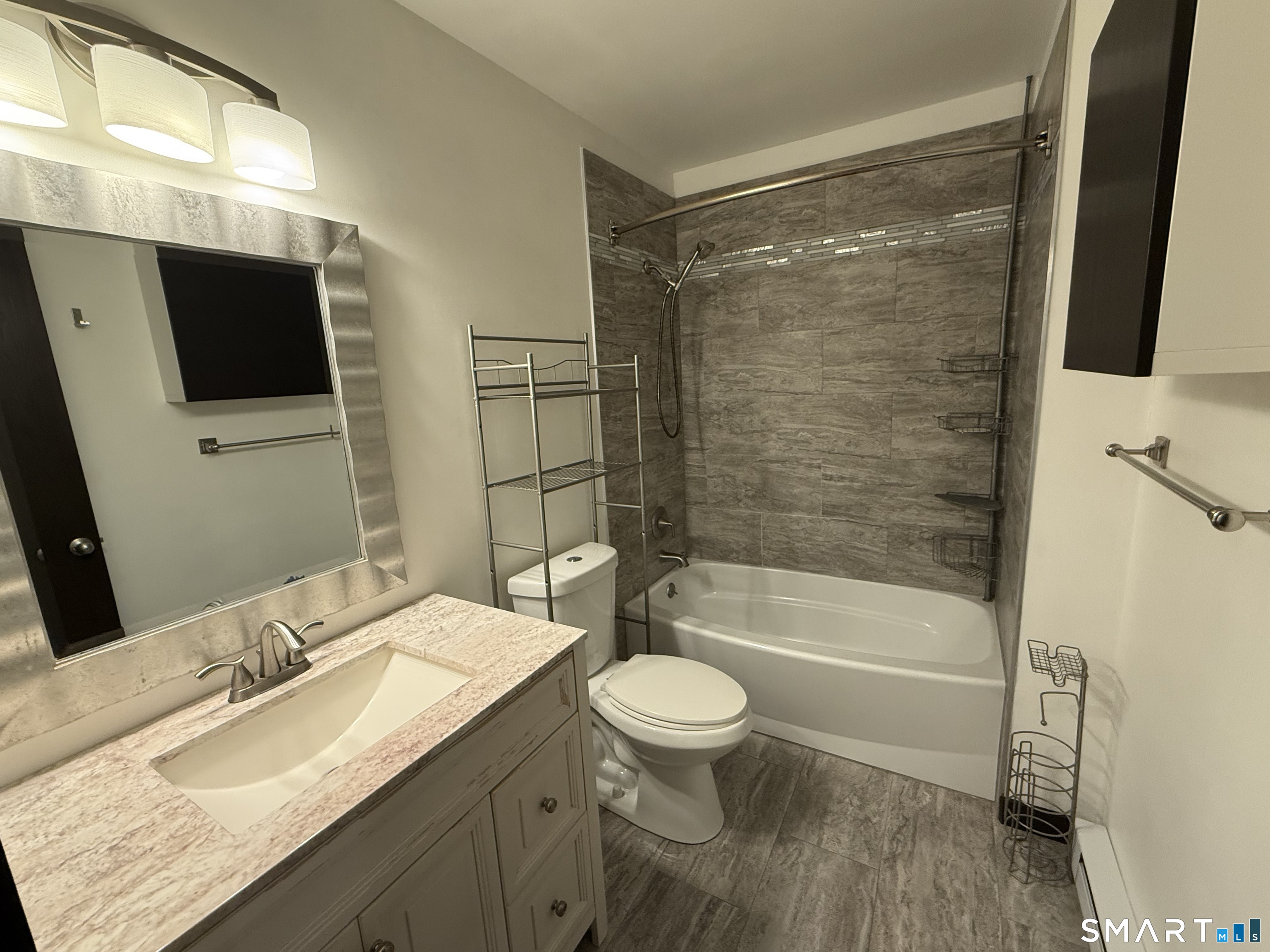 7 Twin Oaks New Milford CT 06776