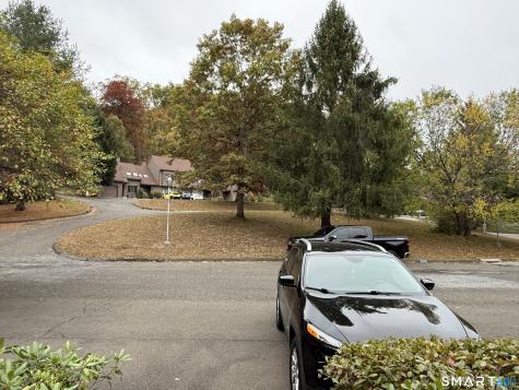 7 Twin Oaks New Milford CT 06776