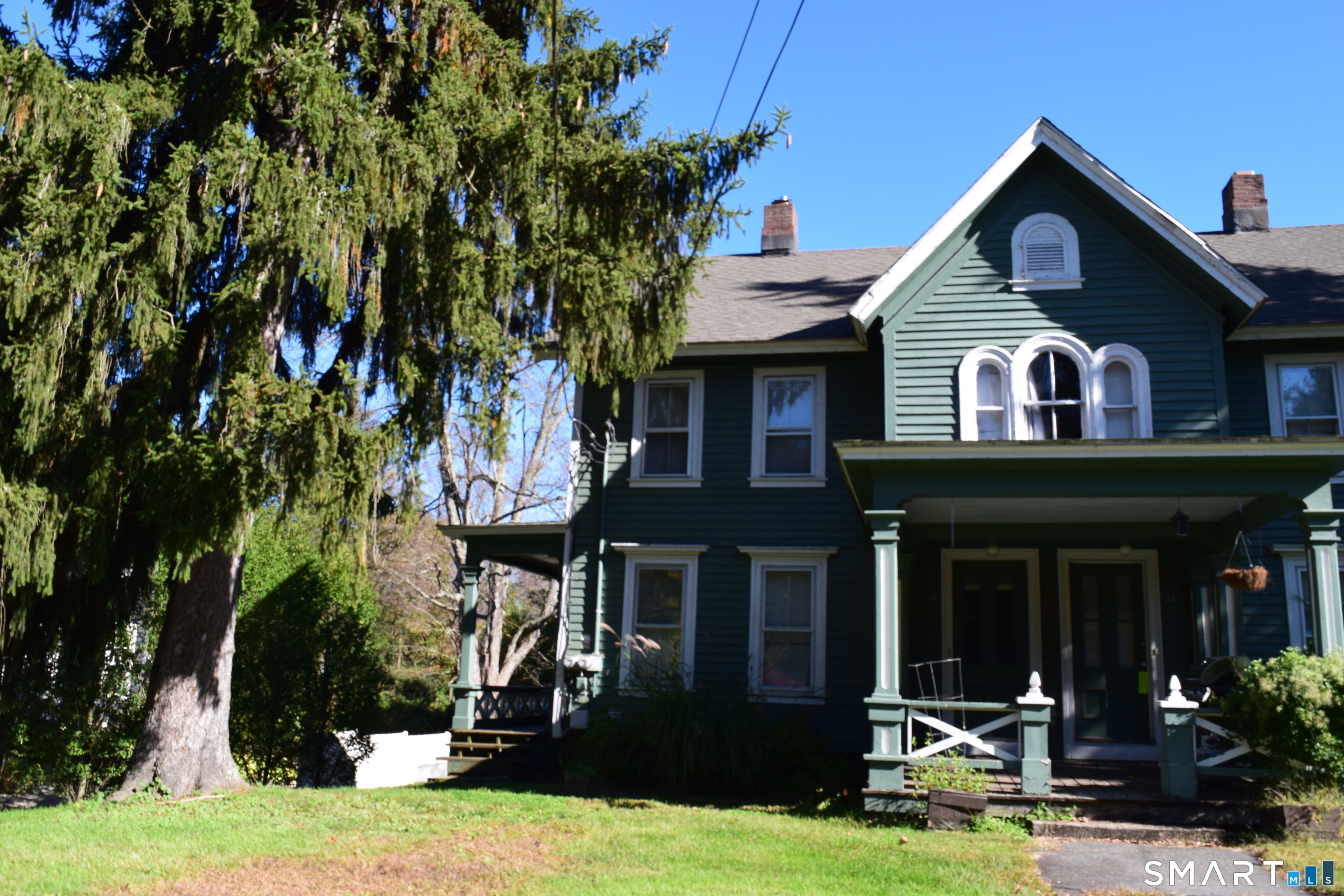 13 Pleasant Street Woodbury CT 06798