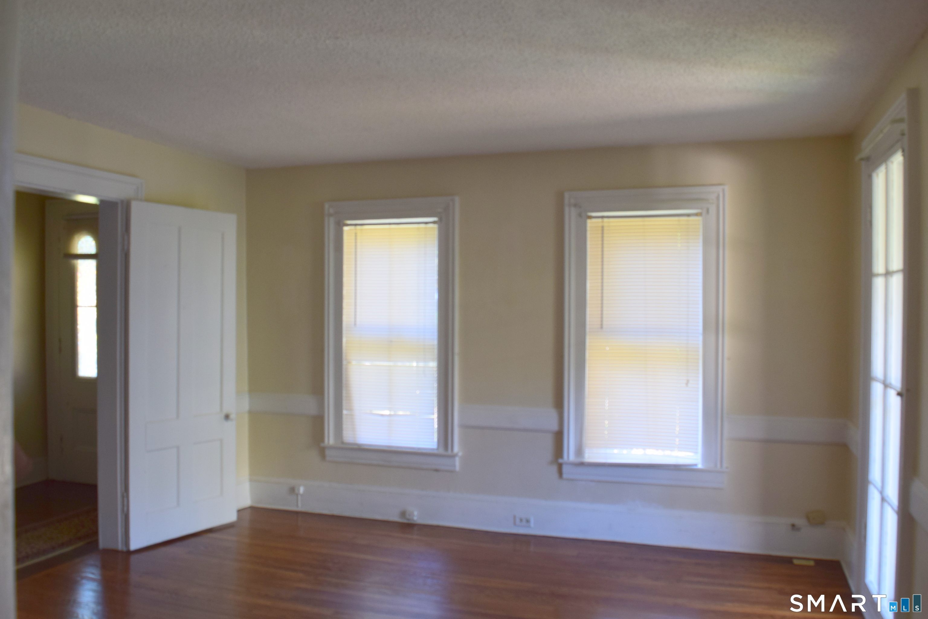 13 Pleasant Street Woodbury CT 06798