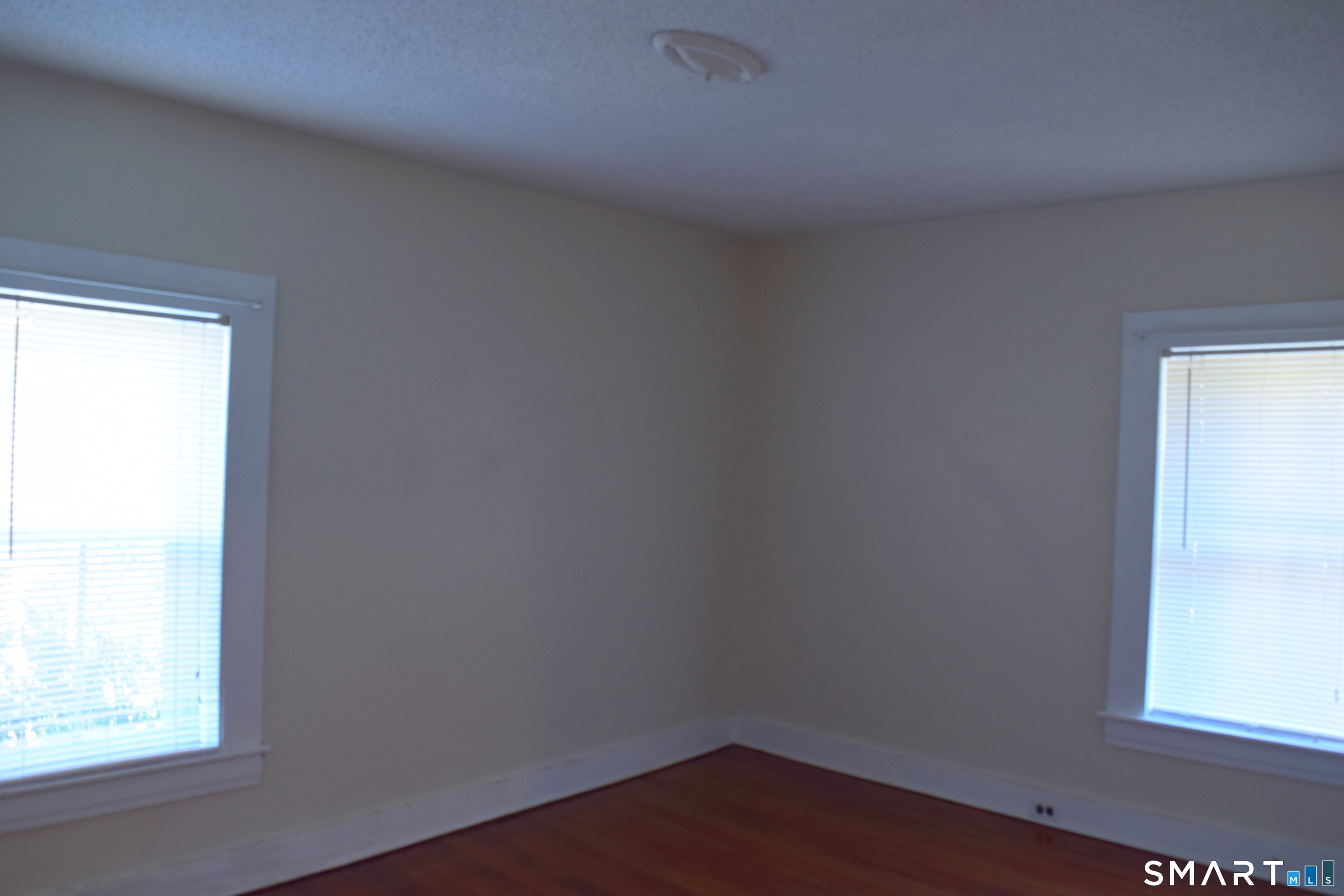 13 Pleasant Street Woodbury CT 06798