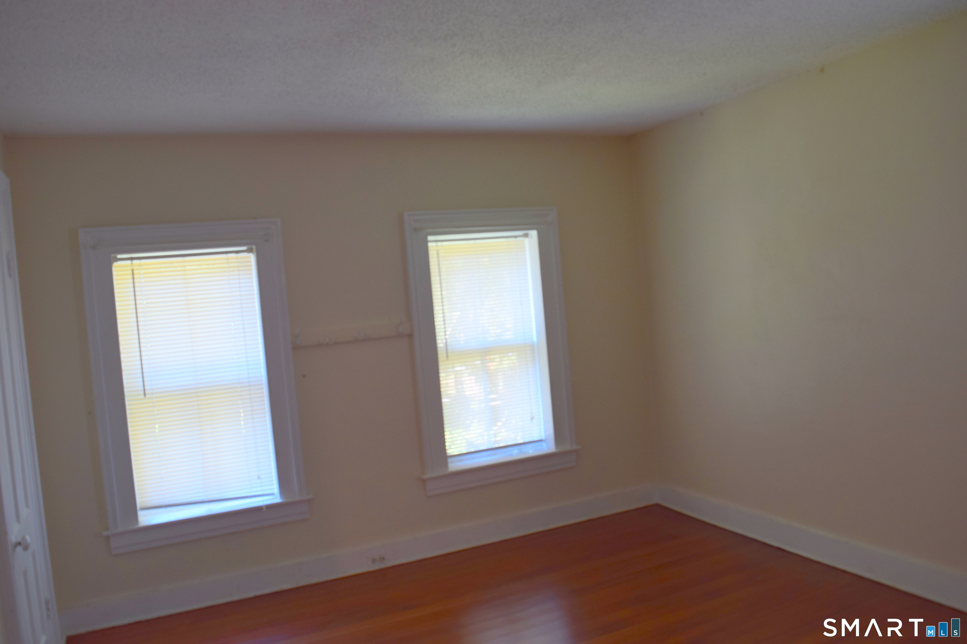 13 Pleasant Street Woodbury CT 06798
