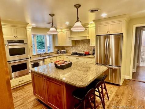 71 High Point Road Westport CT 06880
