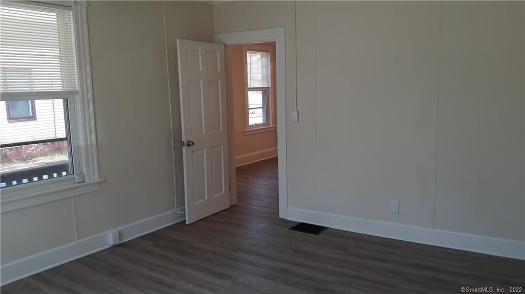 37 Maple Street Manchester CT 06040
