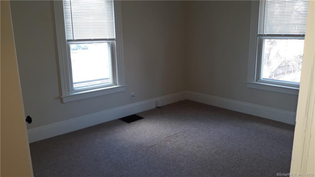 37 Maple Street Manchester CT 06040