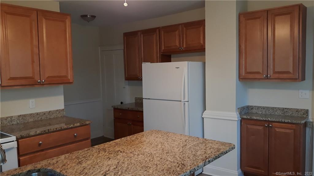 37 Maple Street Manchester CT 06040