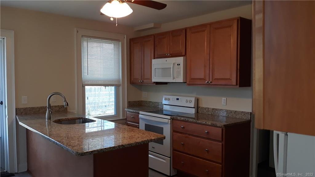 37 Maple Street Manchester CT 06040