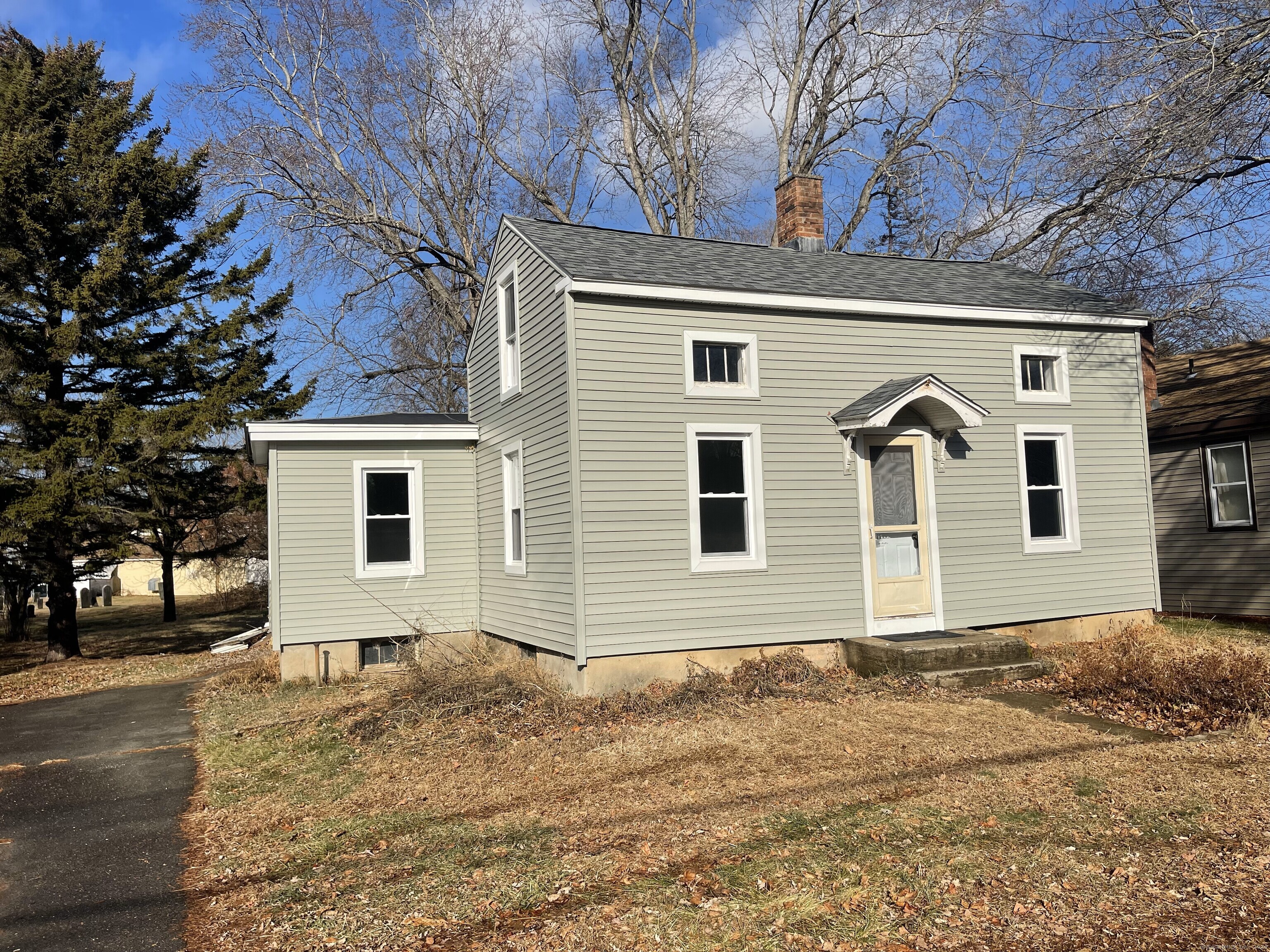 4 Pleasant Street East Windsor CT 06088