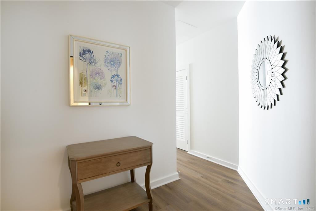 15 Dinah Road West Hartford CT 06107
