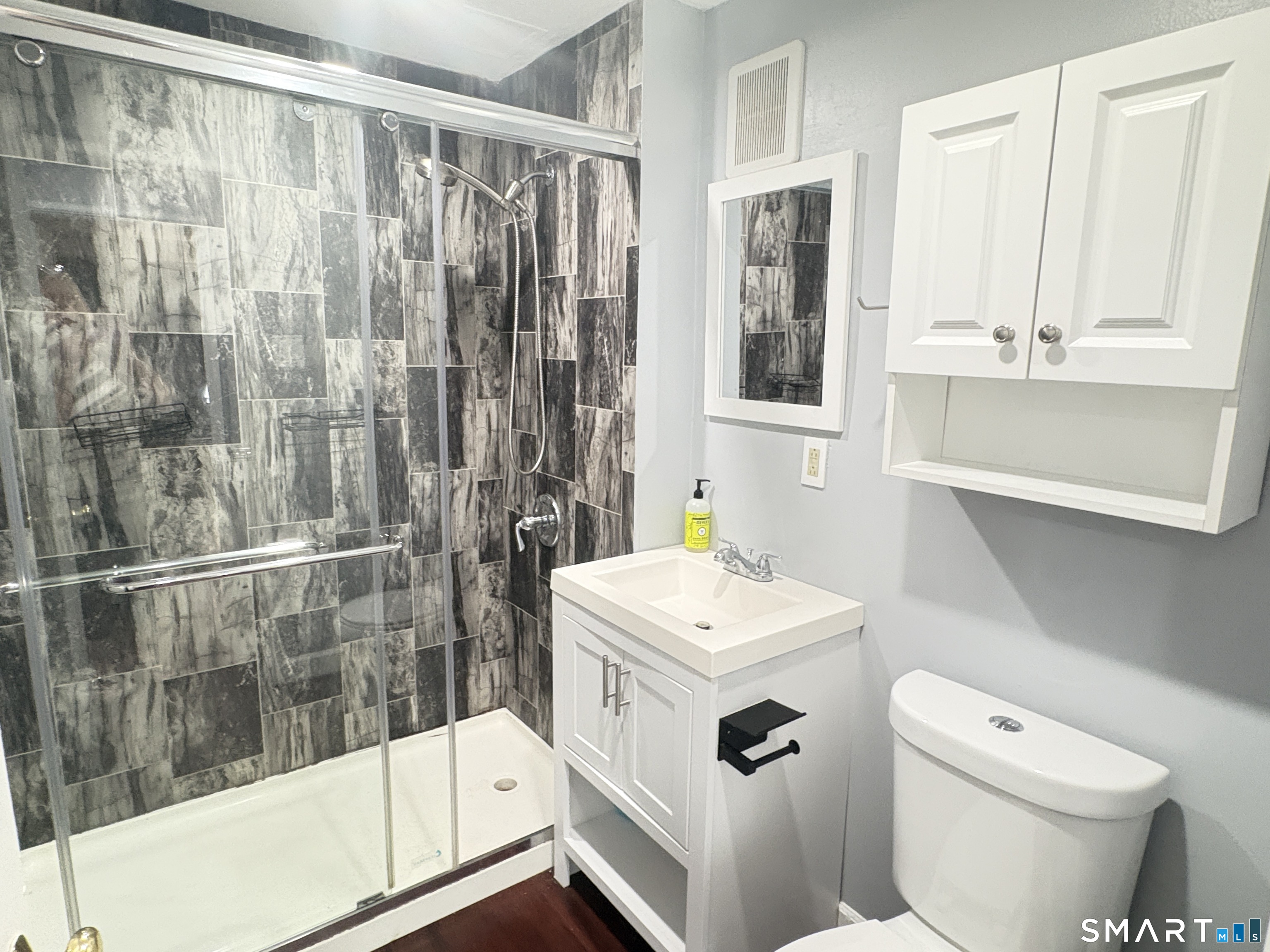 106 Oakwood Avenue West Hartford CT 06119