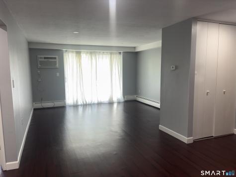 106 Oakwood Avenue West Hartford CT 06119