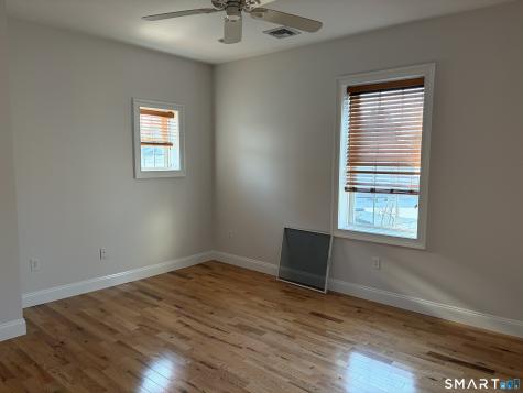 New London CT 06320