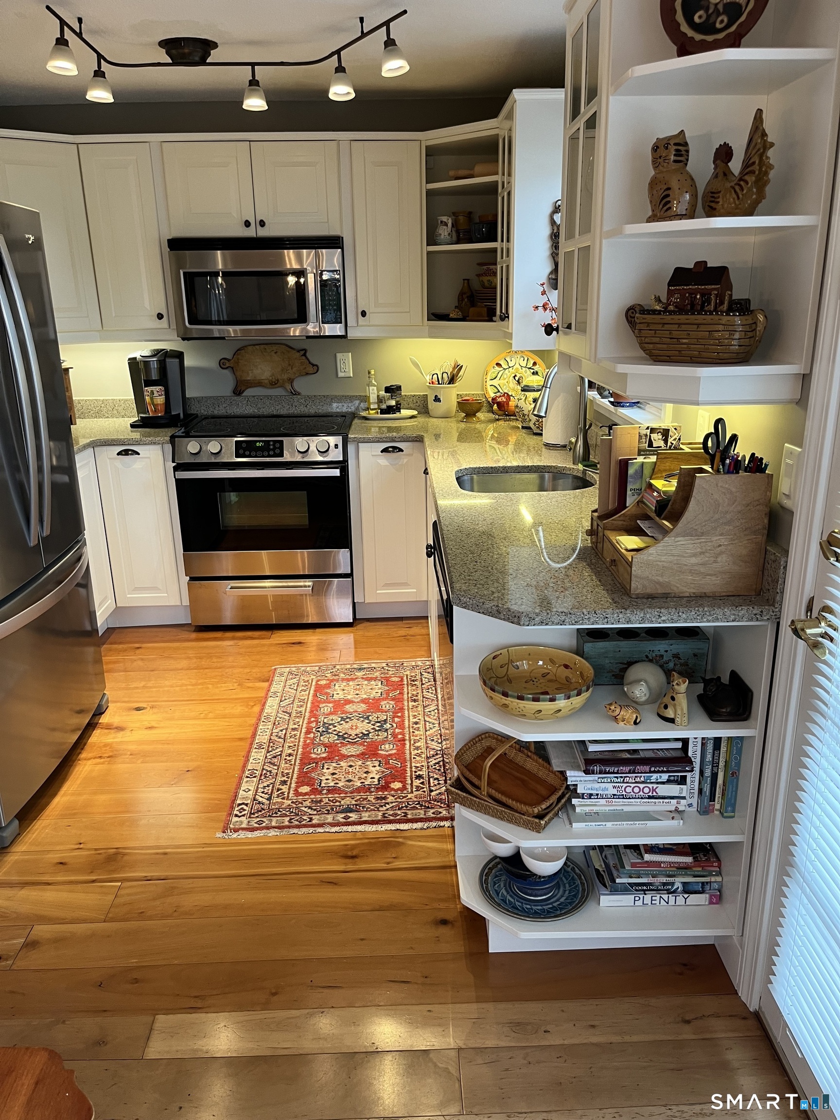 12 Masons Island Road Stonington CT 06355