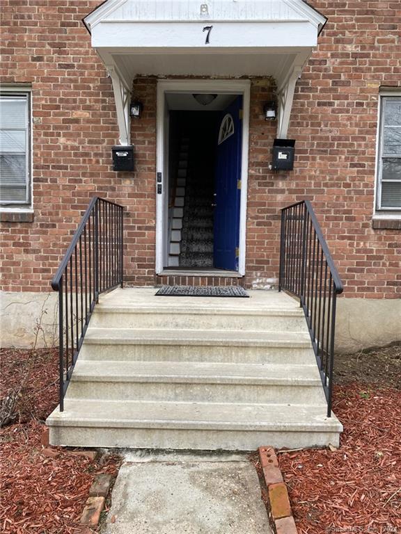 7 Upton Street Windsor CT 06095