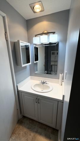57 Burgundy Hill Lane Middletown CT 06457