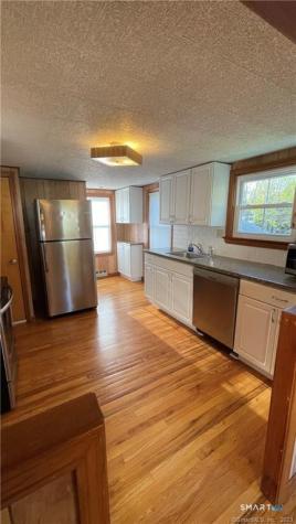 36 Pleasant Street Groton CT 06340