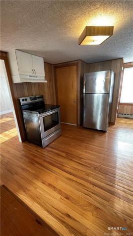 36 Pleasant Street Groton CT 06340