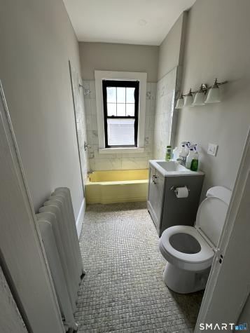 304 Edgewood Street Hartford CT 06112
